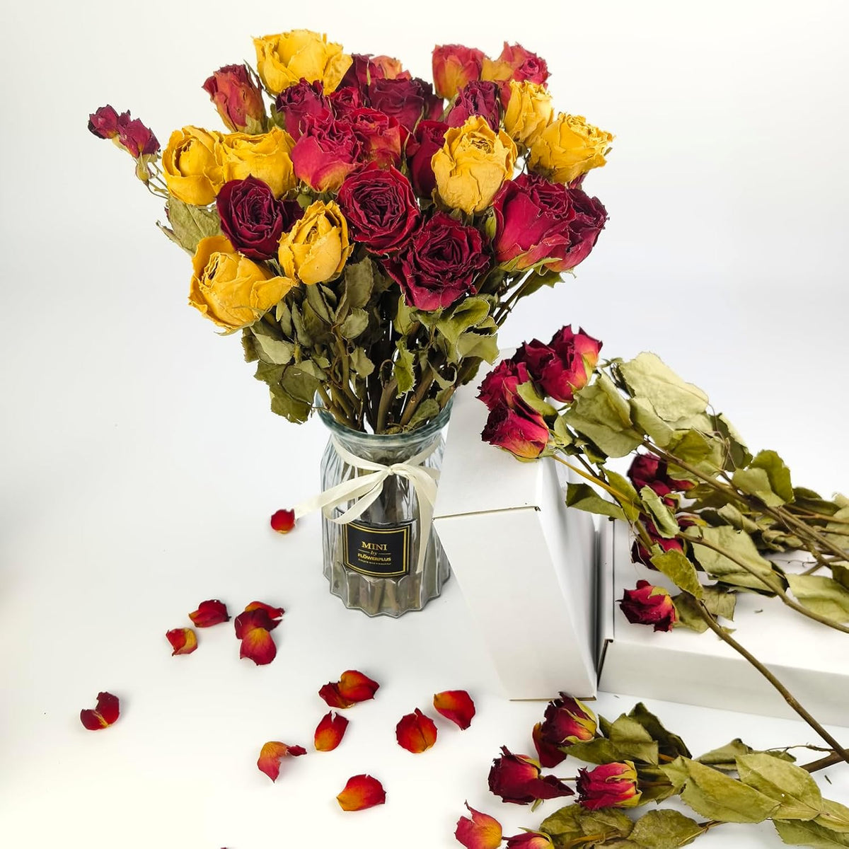 TooGet Natural Dried Flowers Bouquet, 10 Pcs Red Dried Roses Bouquet for Wedding Decoration and DIY Wreath Floral Home Decor